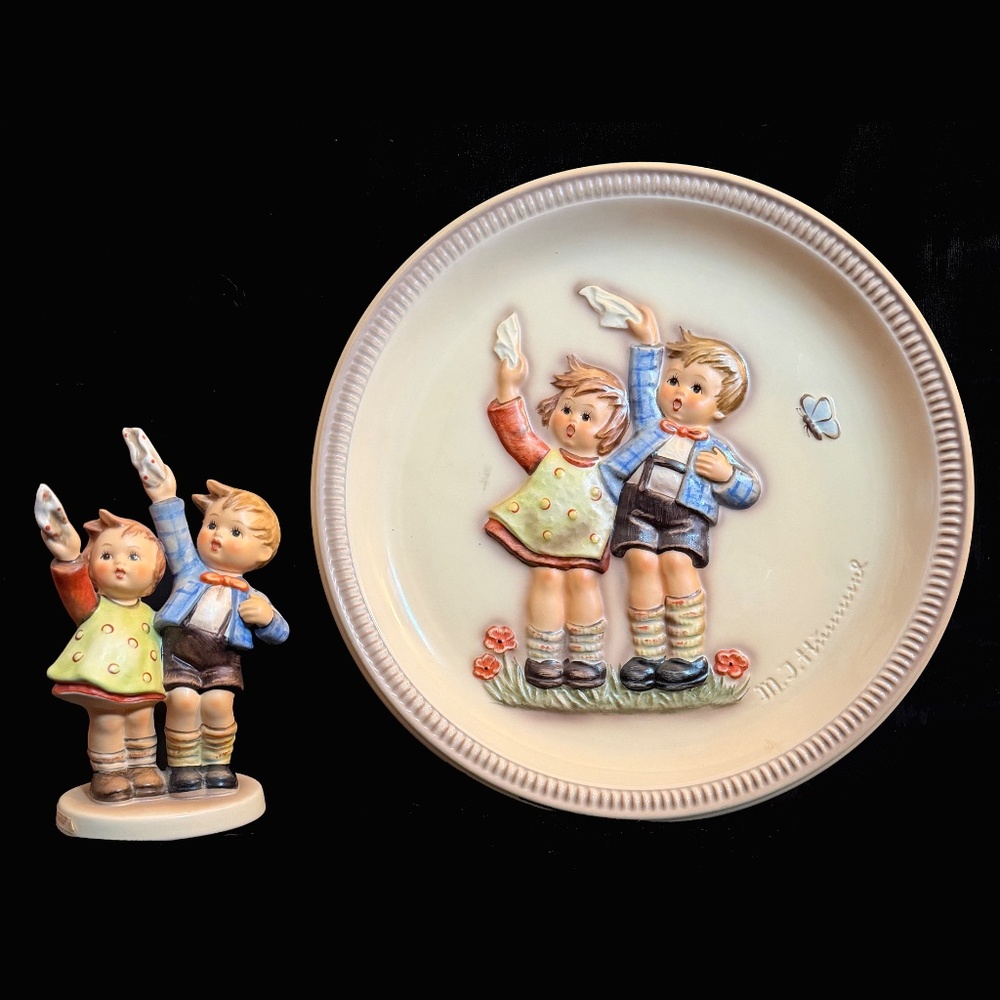 Hummel Figurine • Auf Wiedersehen / Goodbye • 153/0 • TMK-6 • With 10" Plate